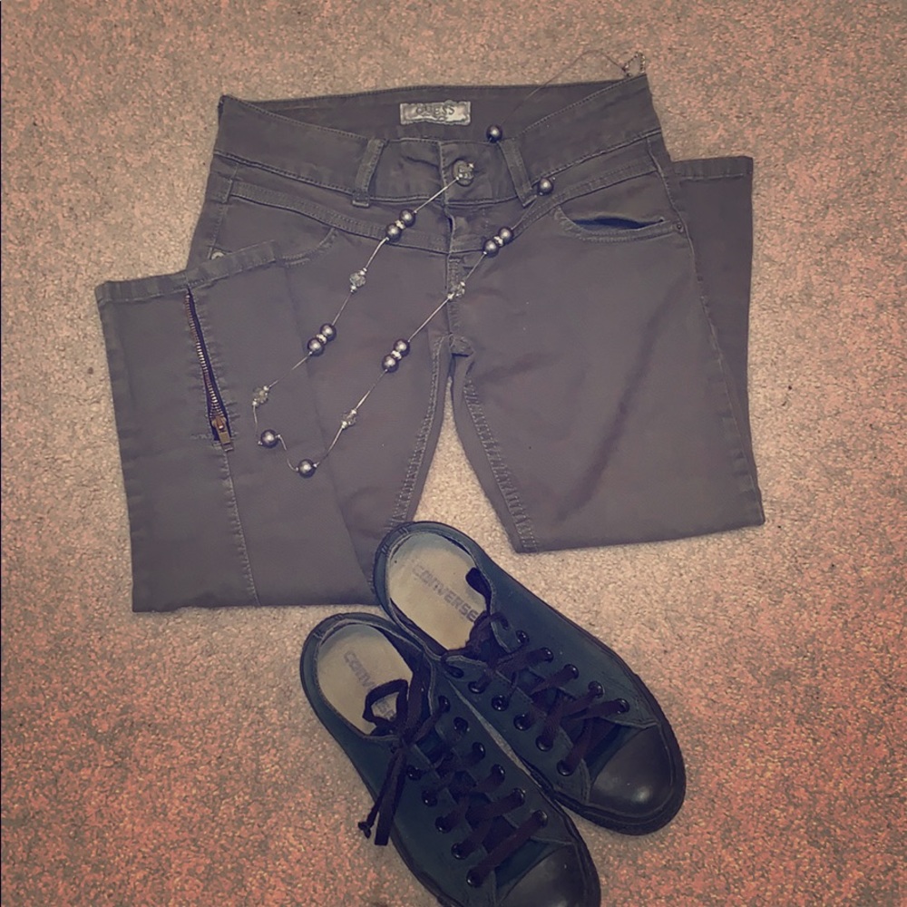 Cute Guess capris!